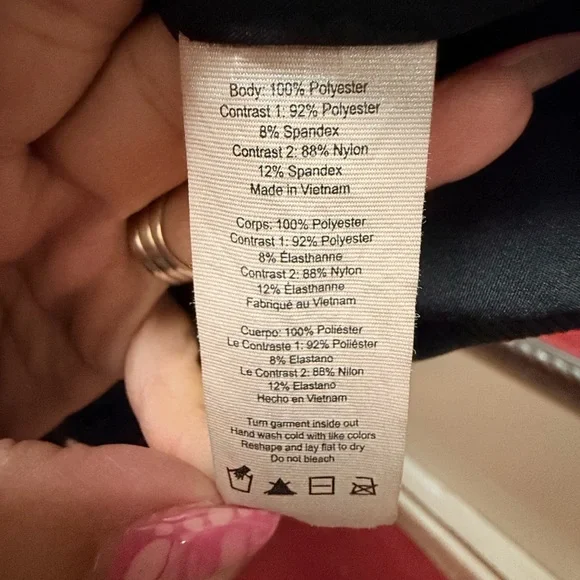 Alo Yoga Fleet Jacket Black Hooded Zip Performance Jacket Size L - Picture 4 of 4